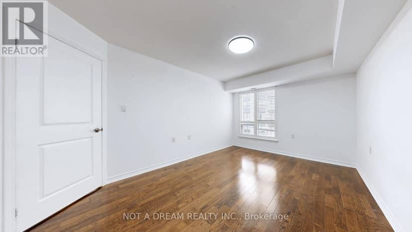 416 - 872 Sheppard Avenue W — photo 35 of 40