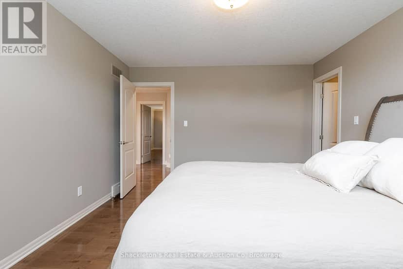 766 Eagletrace Drive — photo 38 of 40