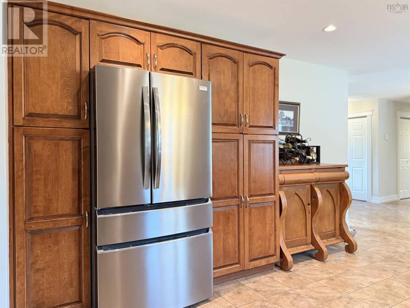 10207 Highway 201 — photo 14 of 30