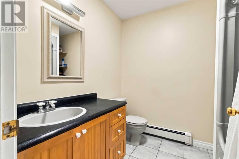 85 Haliburton Crescent — photo 24 of 40