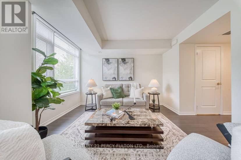 304 - 90 Orchid Place Drive — photo 10 of 40