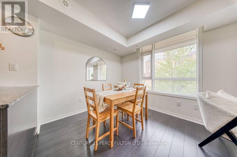 304 - 90 Orchid Place Drive — photo 11 of 40
