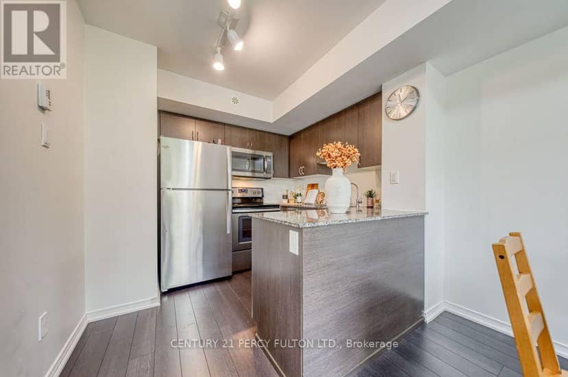 304 - 90 Orchid Place Drive — photo 15 of 40