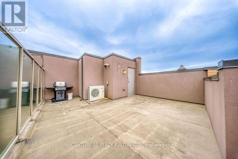 304 - 90 Orchid Place Drive — photo 29 of 40