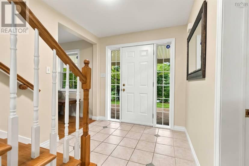85 Haliburton Crescent, Stillwater Lake, photo 6