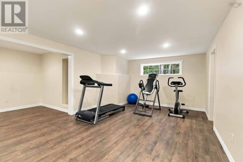 85 Haliburton Crescent — photo 34 of 40