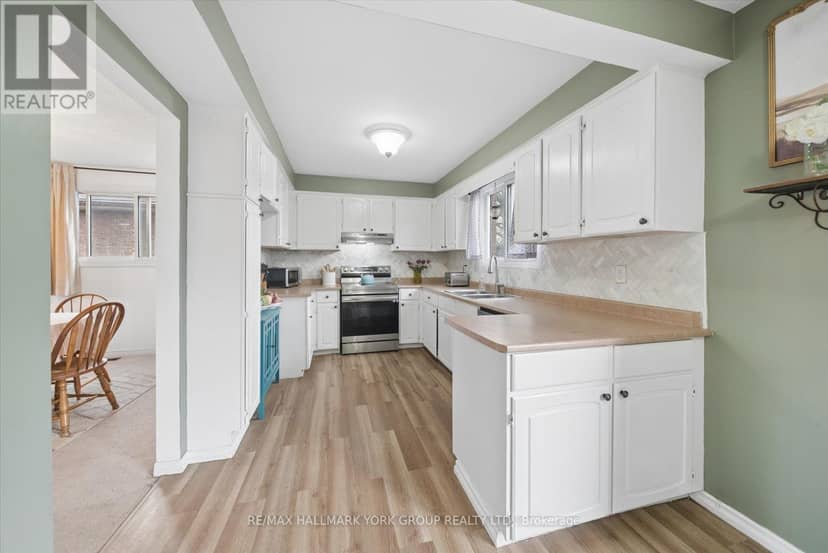 41 Laurentian Lane — photo 11 of 40