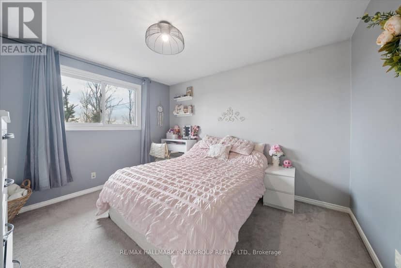 41 Laurentian Lane — photo 26 of 40