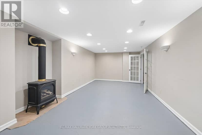 41 Laurentian Lane — photo 36 of 40
