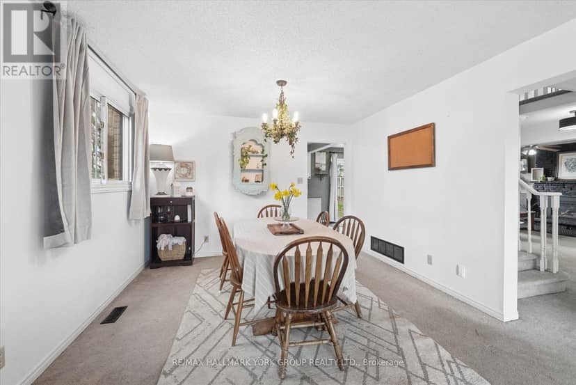 41 Laurentian Lane — photo 9 of 40
