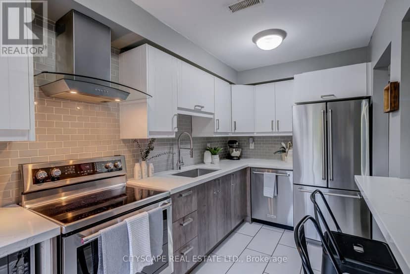 69 - 45 Wylie Circle — photo 8 of 40