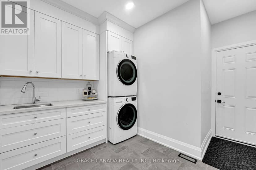 527 Oneida Drive — photo 12 of 40
