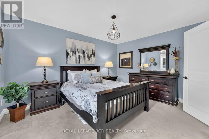 60 Holmes Drive — photo 13 of 37