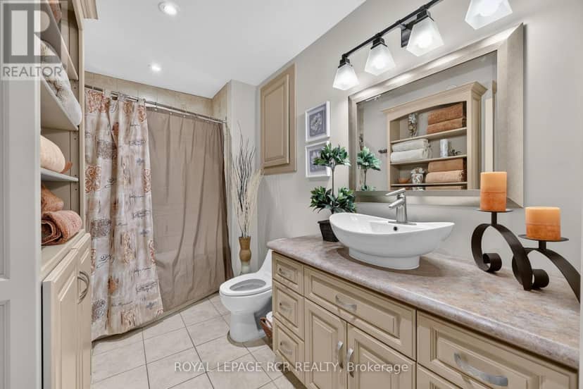 60 Holmes Drive — photo 17 of 37