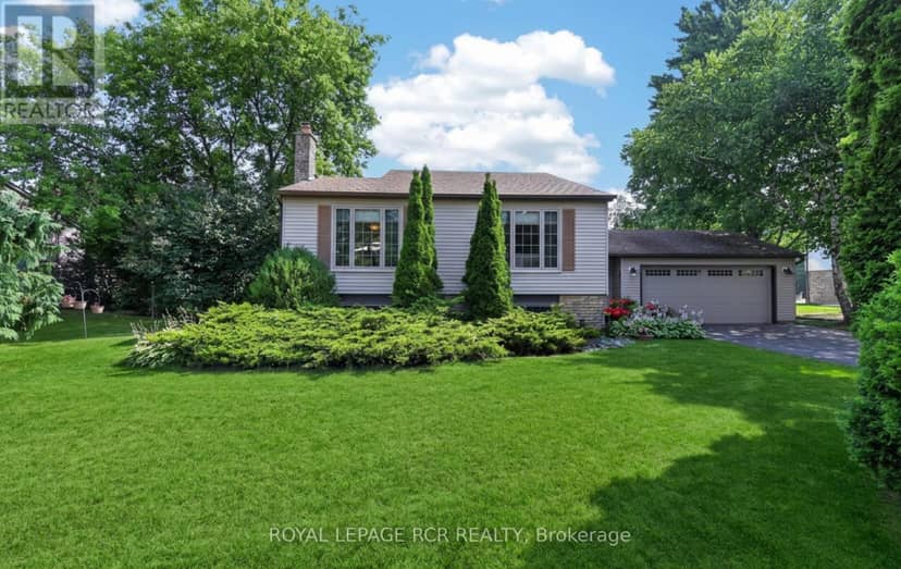 60 Holmes Drive — photo 2 of 37