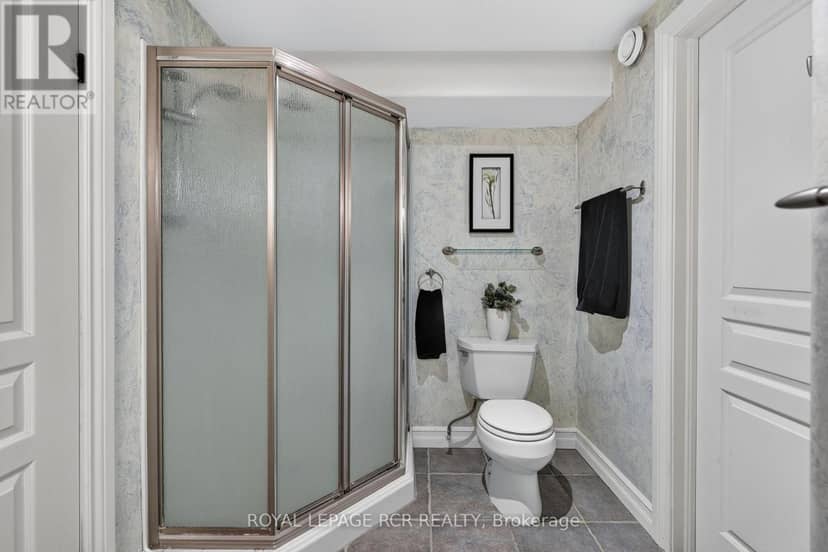 60 Holmes Drive — photo 28 of 37