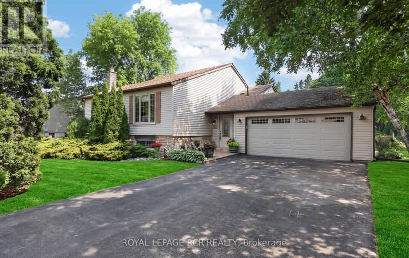 60 Holmes Drive — photo 3 of 37