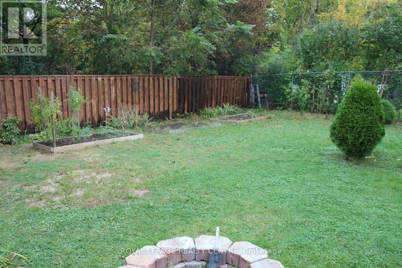 2385 Padstow Crescent — photo 29 of 31