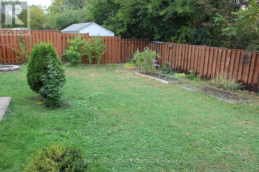 2385 Padstow Crescent — photo 30 of 31