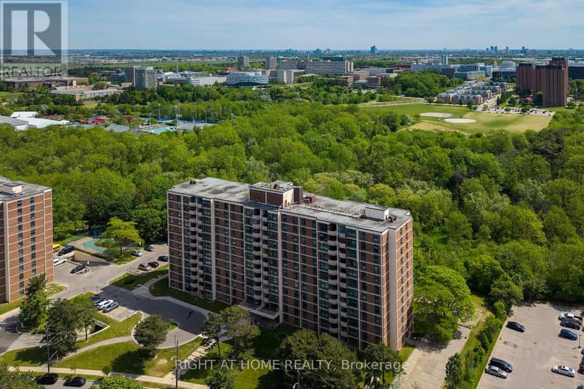 608 - 335 Driftwood Avenue, Toronto