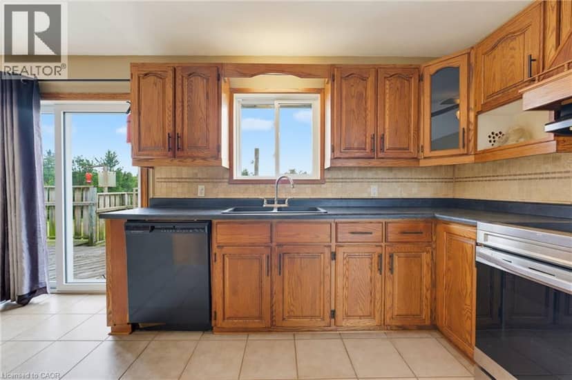 7877 CANBOROUGH Road — photo 15 of 40