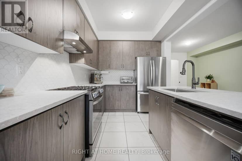 79 - 166 Deerpath Drive — photo 12 of 40