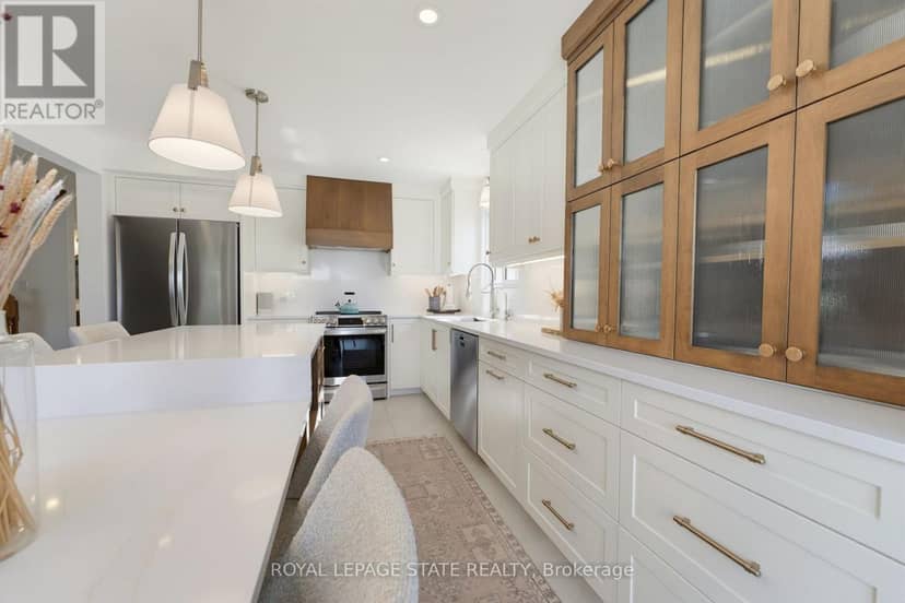 135 McNichol Drive — photo 15 of 40