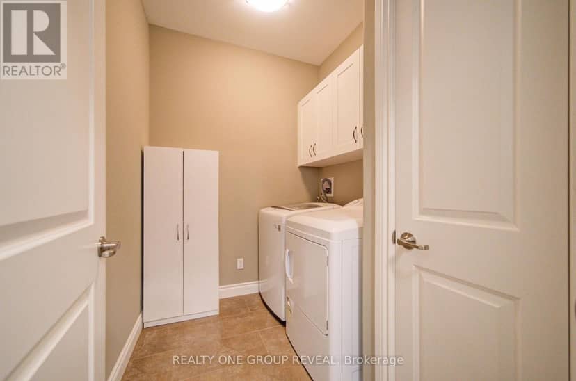 21 - 30 Cedar Street — photo 25 of 40