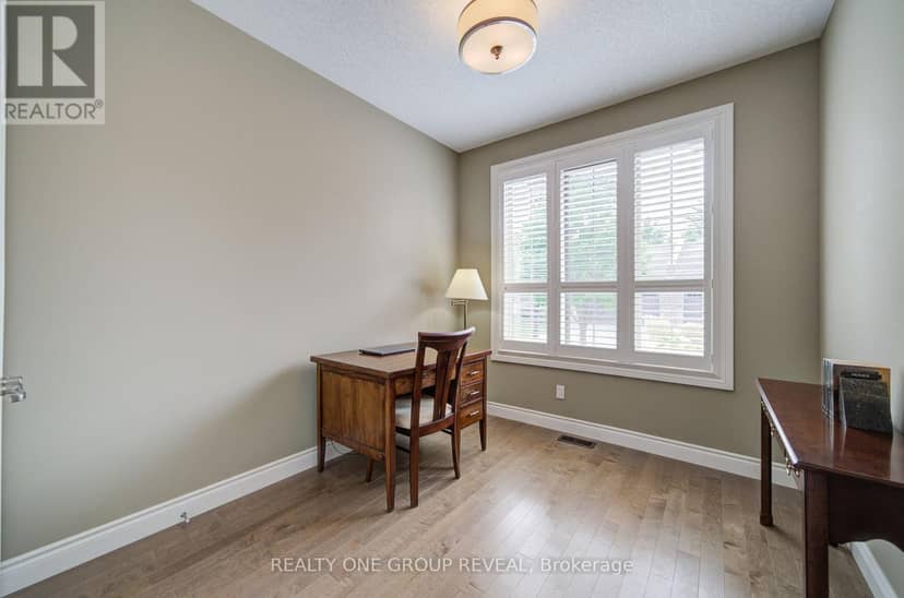 21 - 30 Cedar Street — photo 26 of 40