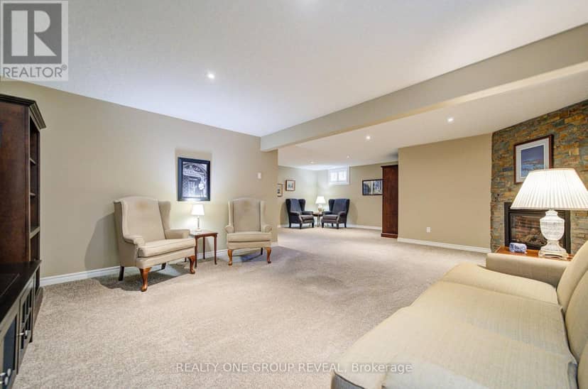 21 - 30 Cedar Street — photo 33 of 40