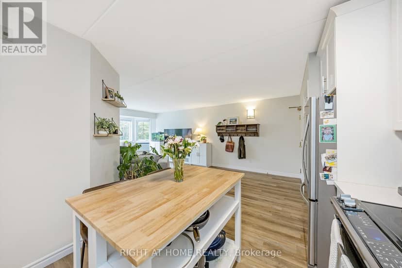 203 - 264 Alma Street — photo 12 of 18