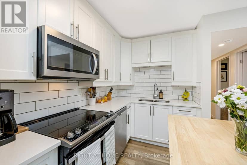 203 - 264 Alma Street — photo 9 of 18