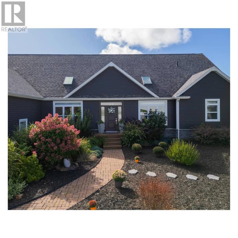 23 Paget Crescent, Stratford, photo 2