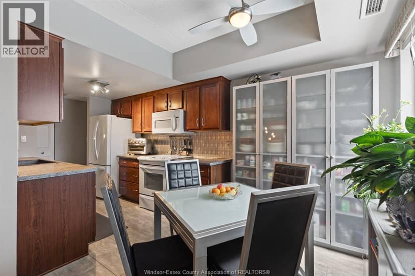 8335 WYANDOTTE STREET East Unit# 108 — photo 8 of 29
