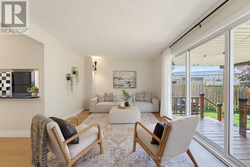 32 Silvervine Drive — photo 7 of 35
