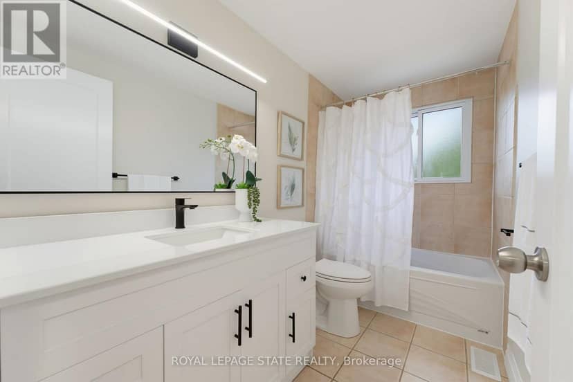 32 Silvervine Drive — photo 15 of 35