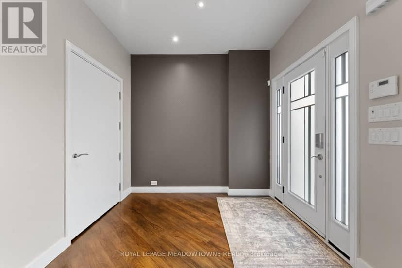 30 Orchard Park Gate — photo 4 of 40