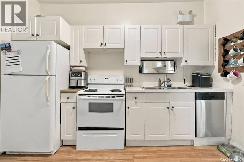 2100 Lindsay STREET — photo 12 of 40