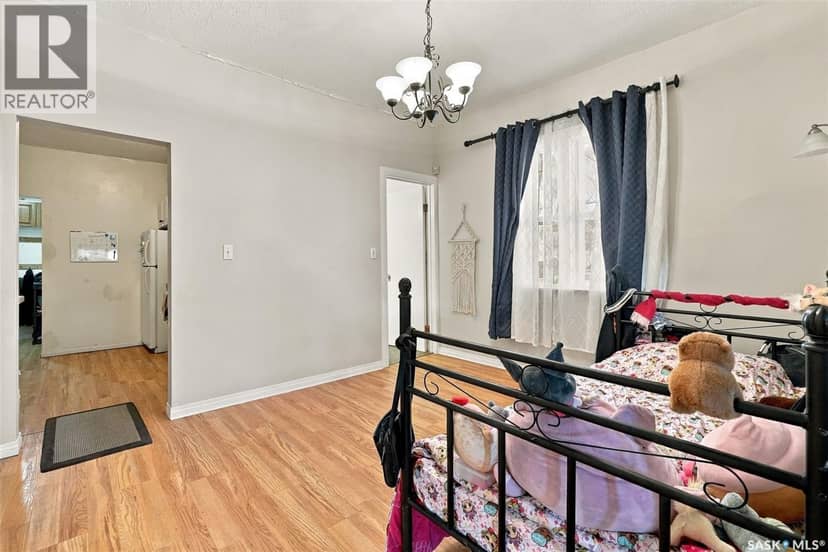 2100 Lindsay STREET — photo 18 of 40