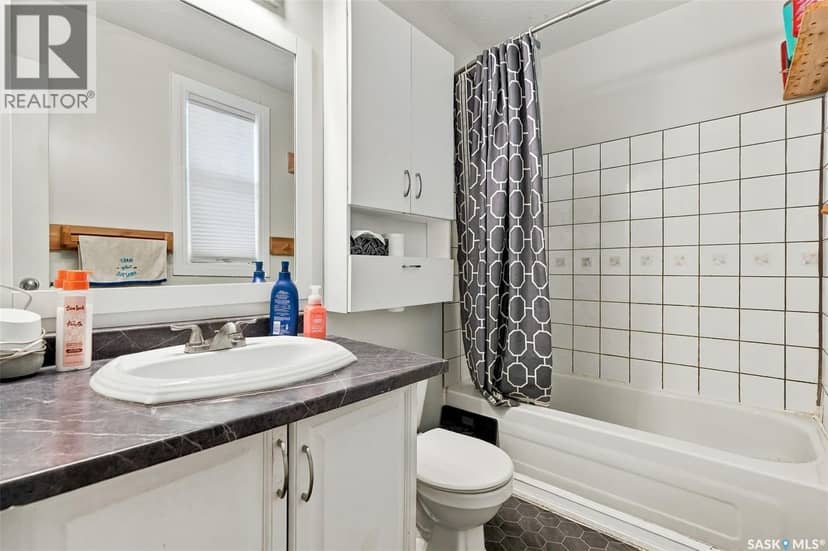 2100 Lindsay STREET — photo 23 of 40