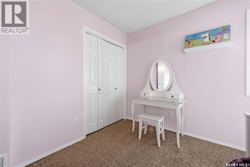 8097 Wascana Gardens Crescent — photo 32 of 40