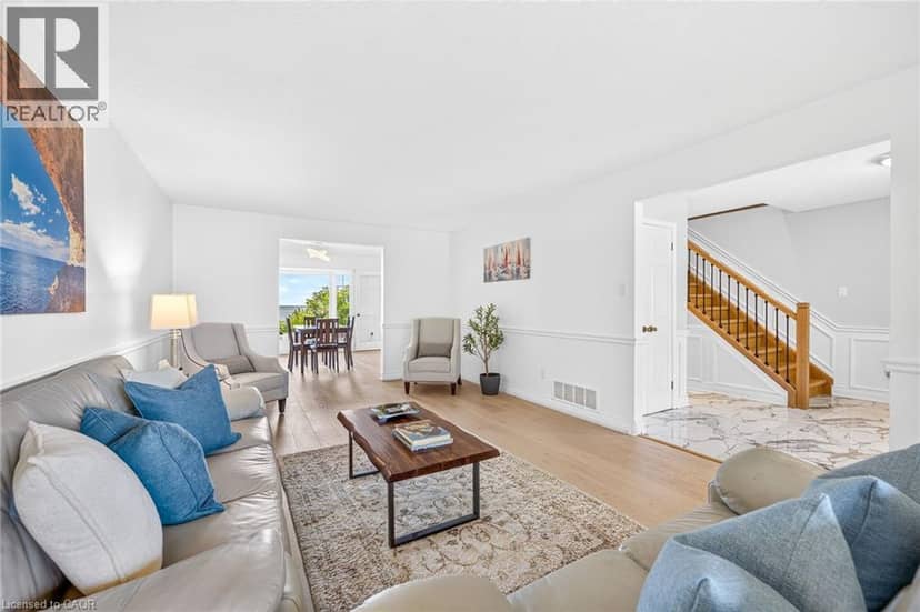 15 CHEVAL Drive — photo 12 of 40