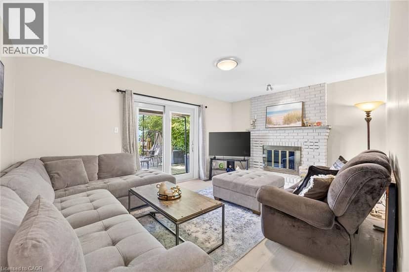 15 CHEVAL Drive — photo 22 of 40