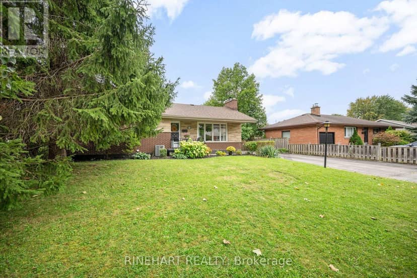 311 Burlington Crescent, London South, photo 3