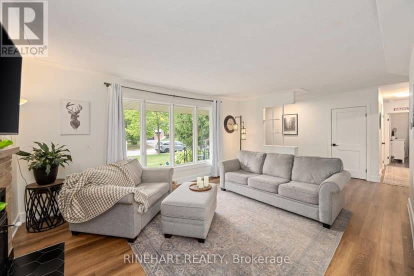 311 Burlington Crescent, London South, photo 7