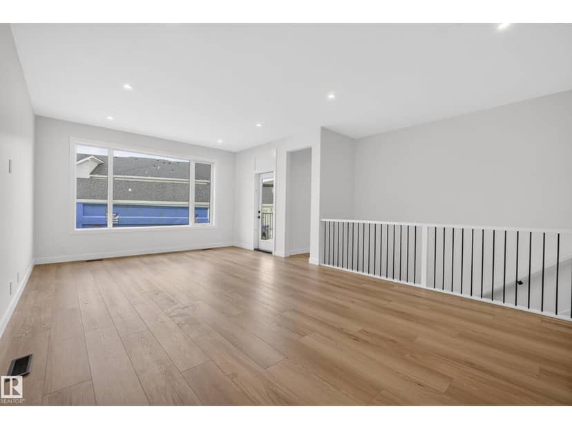 99 Newbury Ci — photo 14 of 35
