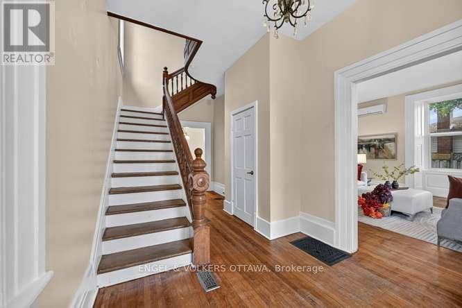 716 King Street W, Prescott, photo 8