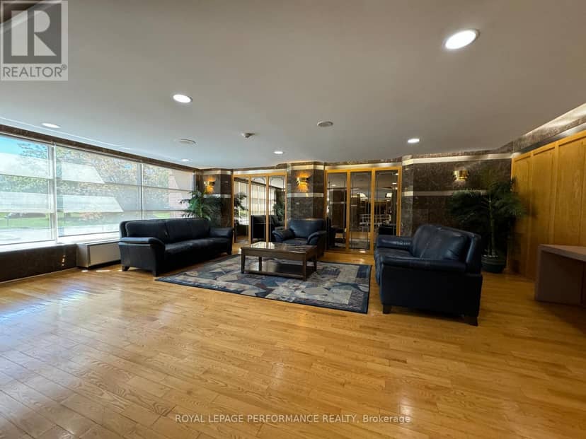 1209 - 2760 Carousel Crescent — photo 23 of 32