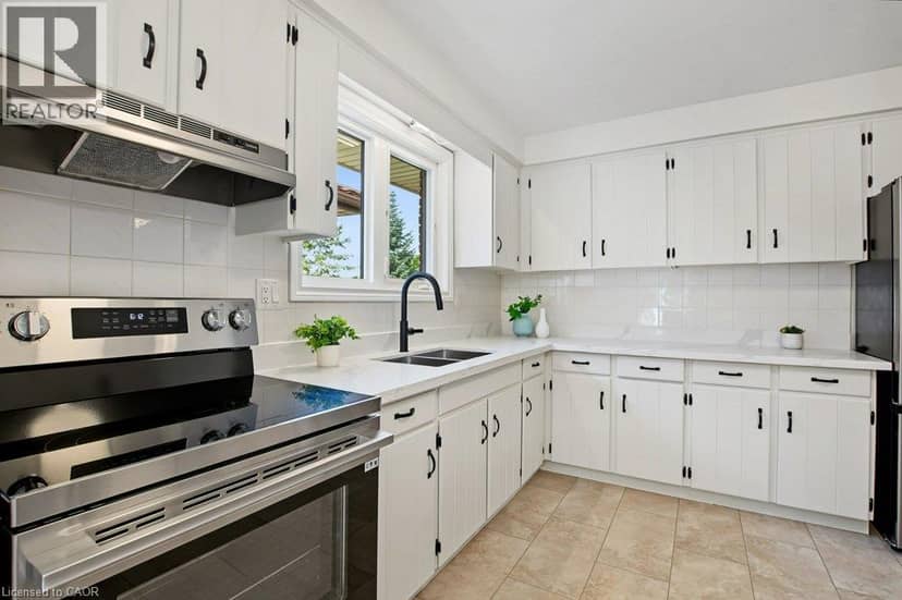 30 CATALINA Drive — photo 12 of 40