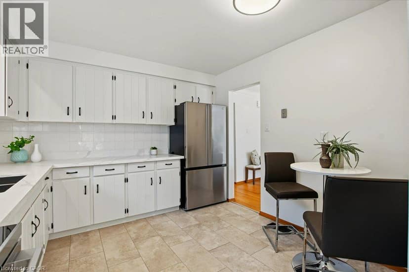 30 CATALINA Drive — photo 13 of 40